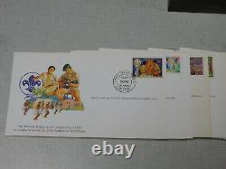 Collection de timbres de la couverture du premier jour de l'année officielle des scouts en 1982